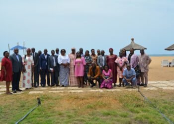 Photo de famille à l'ouverture de l'atelier le 3 avril 2024 à Lomé.